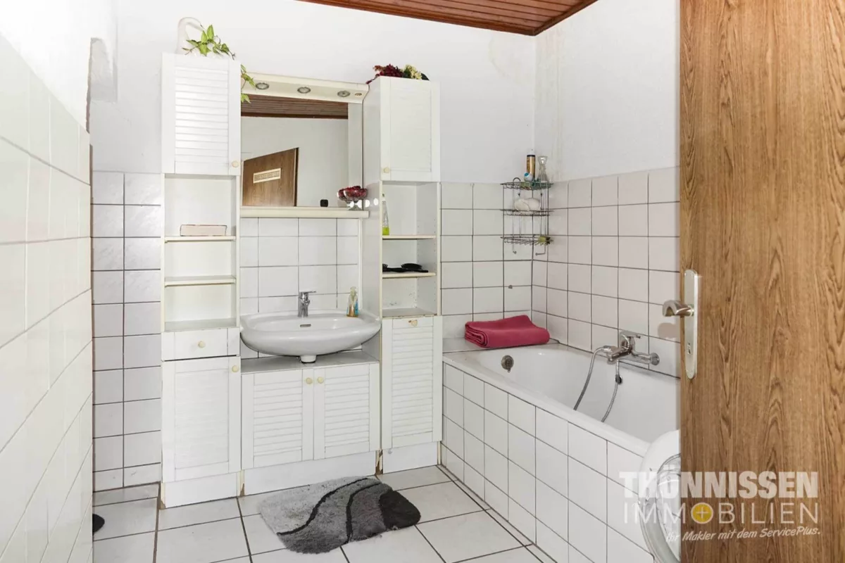Badezimmer EG