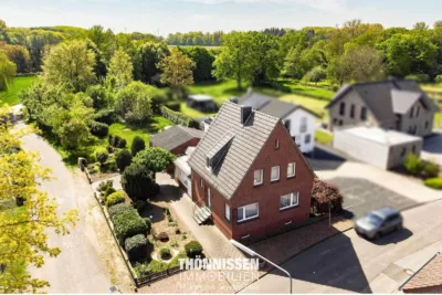 Idyllisch gelegenes Einfamilienhaus mit großem Garten und Entwicklungspotenzial in Waldfeucht-Haaren, 52525 Waldfeucht-Haaren, Einfamilienhaus