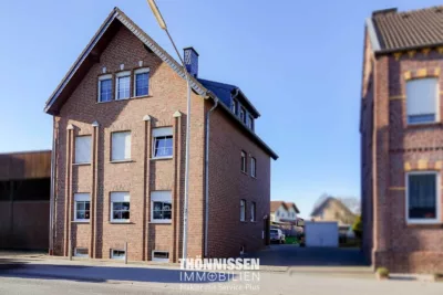 Gepflegtes Zweifamilienhaus mit Ausbaupotenzial in Heinsberg-Unterbruch, 52525 Heinsberg-Unterbruch, Mehrfamilienhaus