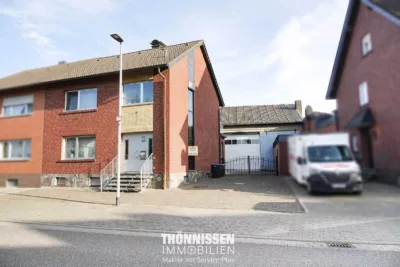 Wohntraum mit angrenzender, großzügiger Halle, 52511 Geilenkirchen-Hatterath, Haus