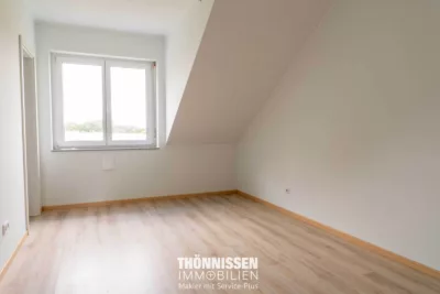 Erstbezug mit Wohlfühlfaktor: Modernes, energieeffizientes Reihenmittelhaus mit Fernblick - Schlafzimmer (5758)