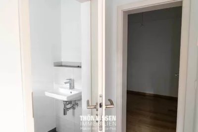 Erstbezug mit Wohlfühlfaktor: Modernes, energieeffizientes Reihenmittelhaus mit Fernblick - Kinderbad (5762)