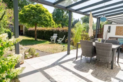 Gepflegtes Reihenendhaus mit modernem Wohnkomfort und schönem Garten in Wassenberg-Rothenbach - Terrasse (6424)