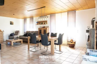 Gepflegter Bungalow mit ausgebautem Dachgeschoss und schönem Garten in Erkelenz-Gerderhahn - Wohn-Essbereich (7870)