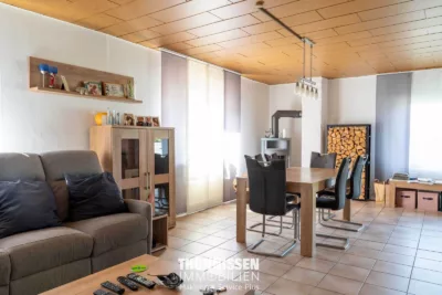 Gepflegter Bungalow mit ausgebautem Dachgeschoss und schönem Garten in Erkelenz-Gerderhahn - Wohn-Essbereich (7871)