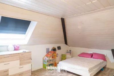 Gepflegter Bungalow mit ausgebautem Dachgeschoss und schönem Garten in Erkelenz-Gerderhahn - Kinderzimmer DG (7877)