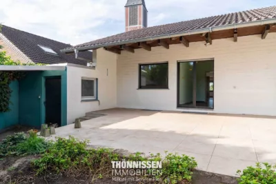 Barrierearmer Bungalow mit viel Wohnkomfort und schönem Gartenblick in Heinsberg-Karken - Terrasse (6726)