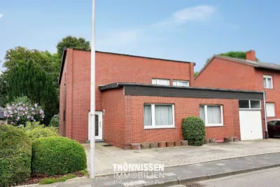 Zeitloses Einfamilienhaus mit Gestaltungsspielraum in Heinsberg-Grebben, 52525 Heinsberg-Grebben, Haus