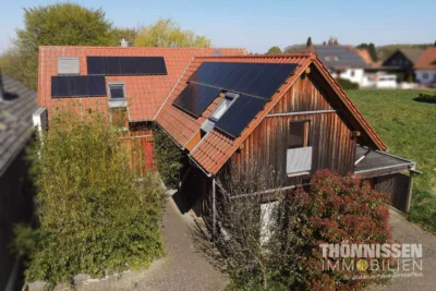 Hochwertiges, energieeffizientes Holzhaus mit Ferienwohnung in Wassenberg-Effeld, 41849 Wassenberg-Effeld, Einfamilienhaus