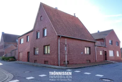 Wohnhaus mit 2 separaten Wohnungen in Waldfeucht-Haaren, 52525 Waldfeucht-Haaren, Zweifamilienhaus