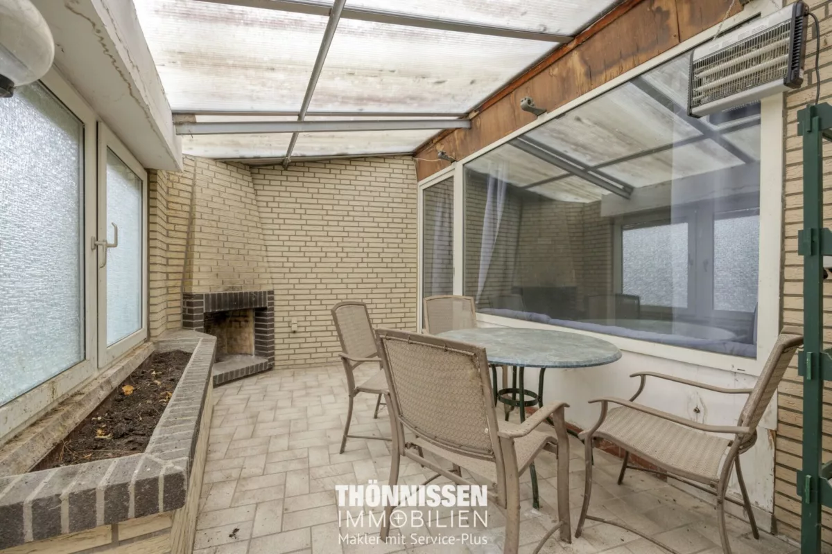 überdachte Terrasse