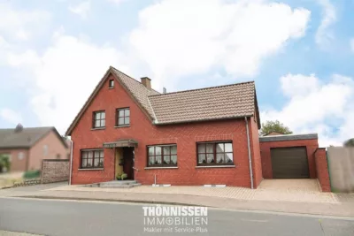 Charmantes Einfamilienhaus mit großzügigem Platzangebot und unverbautem Weitblick, 52525 Waldfeucht-Obspringen, Haus