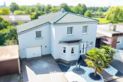 Modernes Einfamilienhaus mit Wintergarten und Gartenidylle in Heinsberg-Lieck, 52525 Heinsberg-Lieck, Einfamilienhaus