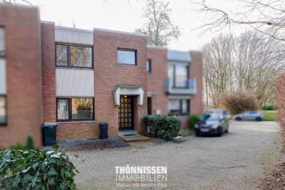 Ruhig gelegenes Einfamilienhaus mit Garten in MG-Rheindahlen, 41179 Möchengladbach-Rheindahlen, Haus