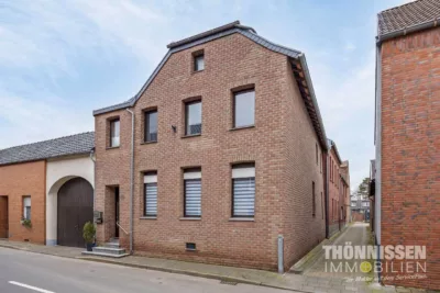 Viel Raum – endlose Optionen, 41812 Erkelenz-Holzweiler, Mehrfamilienhaus
