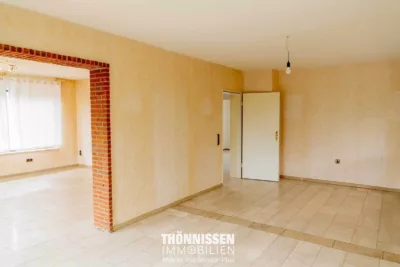Viel Platz für Ihre Wohnideen – Einfamilienhaus mit Pool, Gartenhaus und großem Grundstück in Titz - Essbereich (2959)