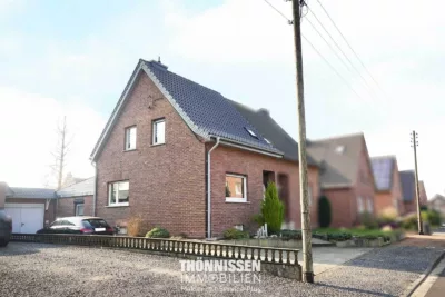 Kompakt, charmant, mit viel Grün – Doppelhaushälfte zum Wohlfühlen!, 52525 Heinsberg-Lieck, Doppelhaushälfte
