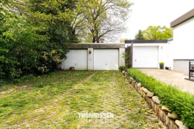 Bungalow mit Potenzial in ruhiger Waldrandlage von Selfkant-Schalbruch - Garagen (6483)
