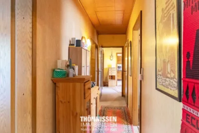 Bungalow mit Potenzial in ruhiger Waldrandlage von Selfkant-Schalbruch - Flur (6474)